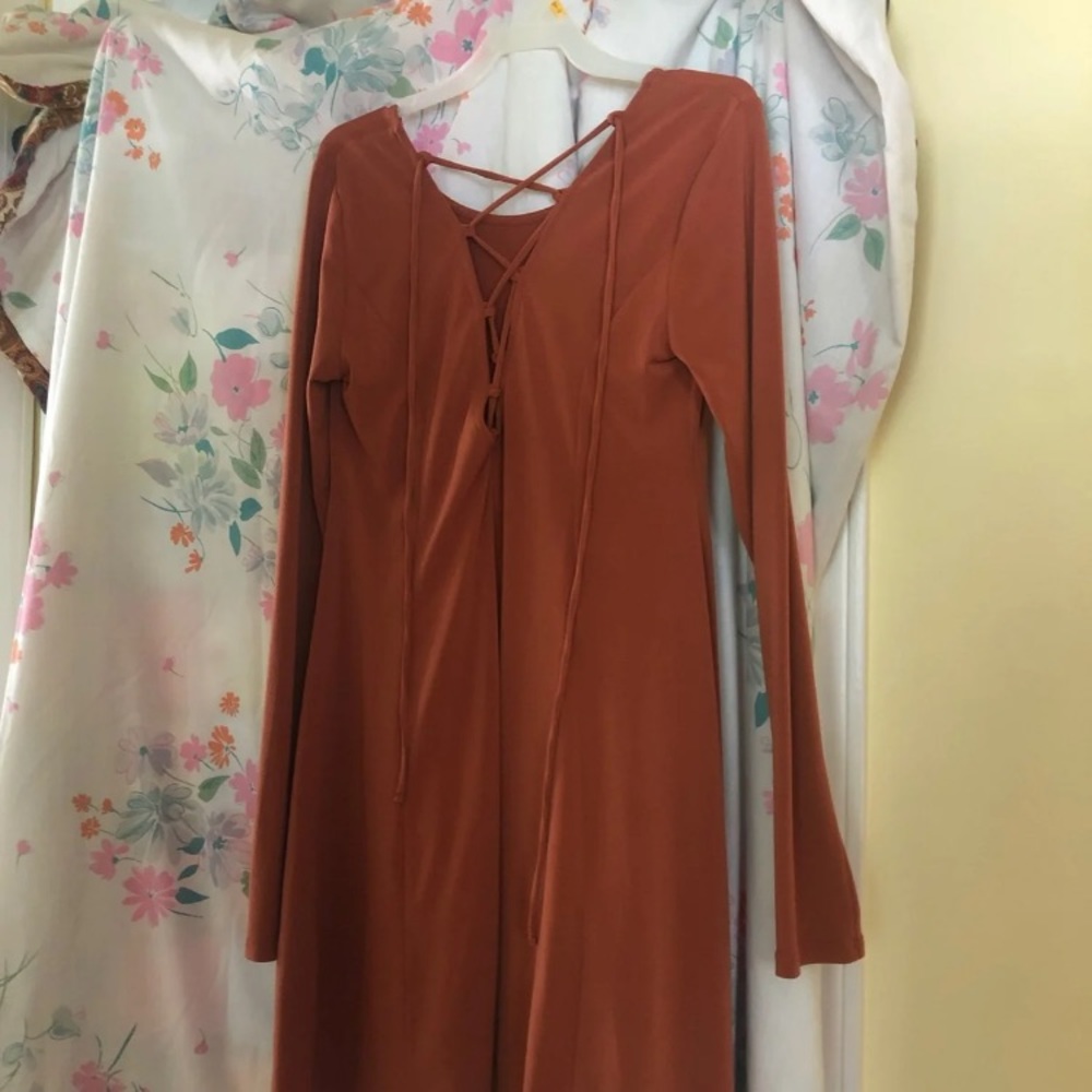 Dress - Picture 2 of 2